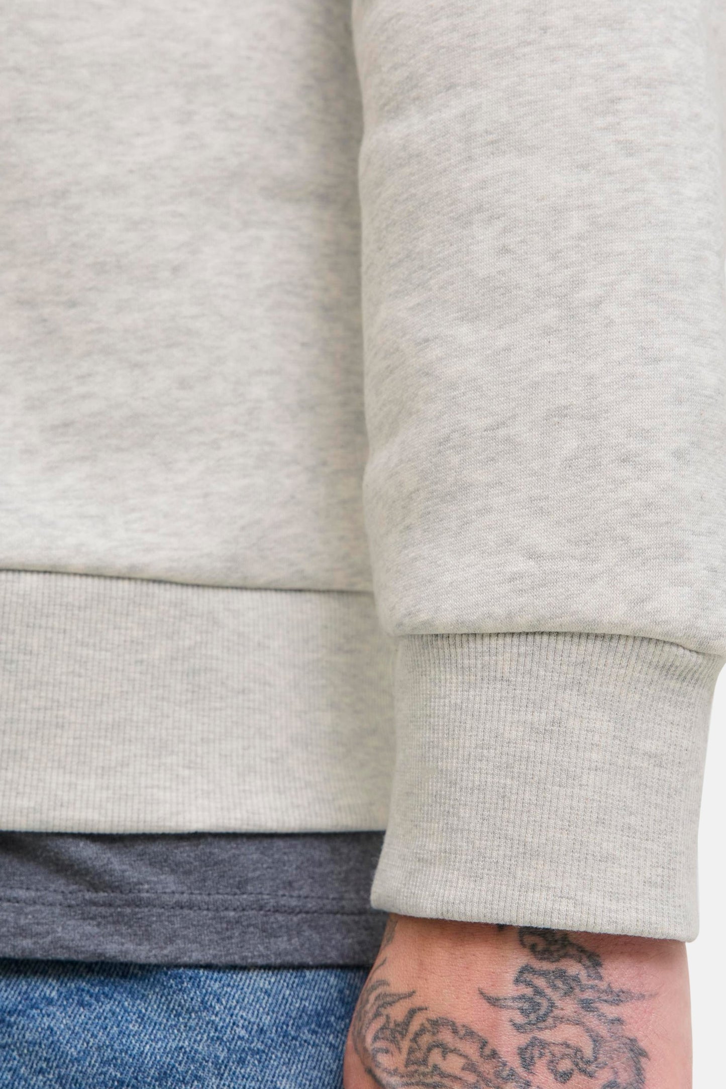 Wit Sweater