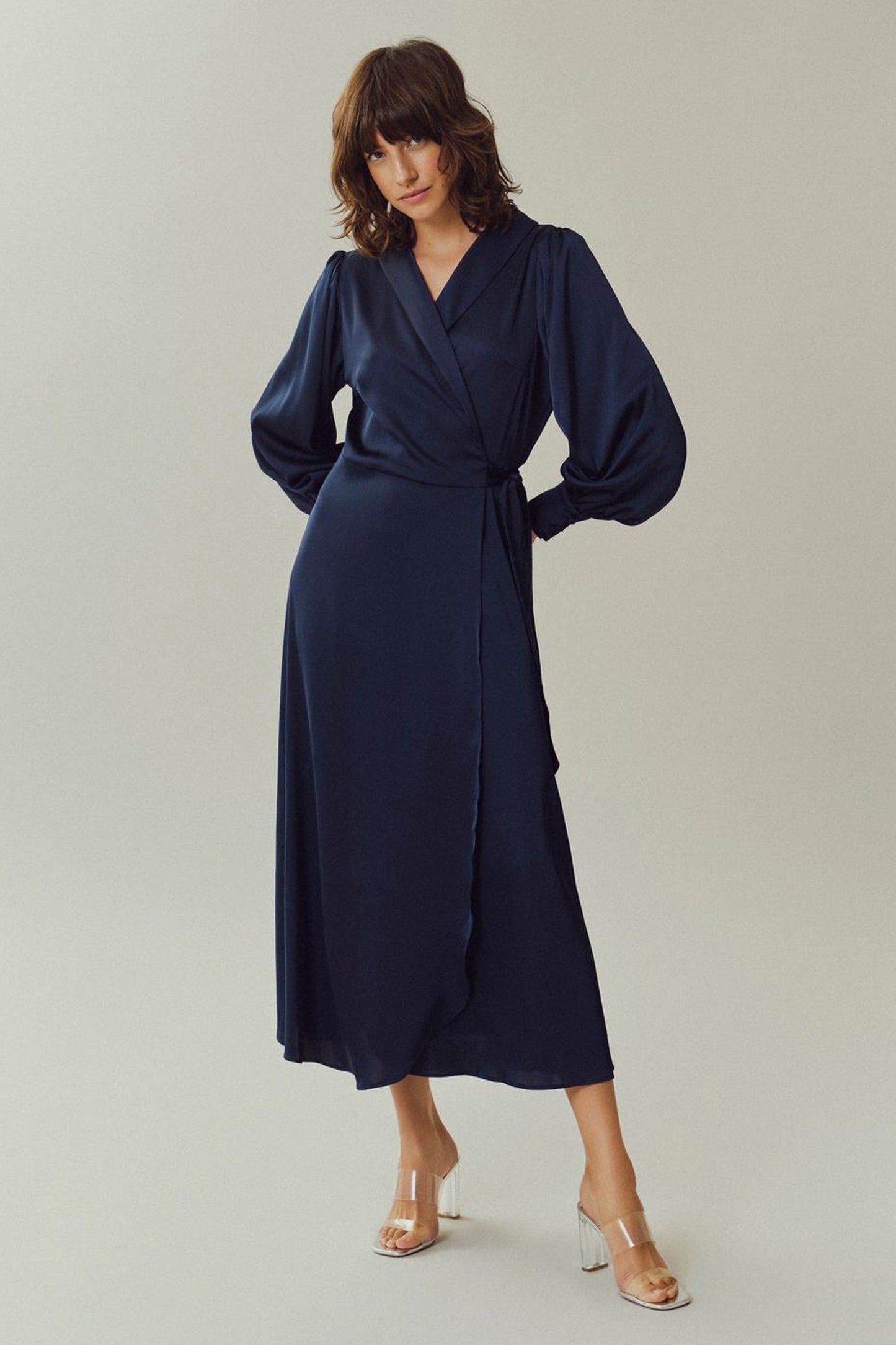 Lang Blauw Kleedje