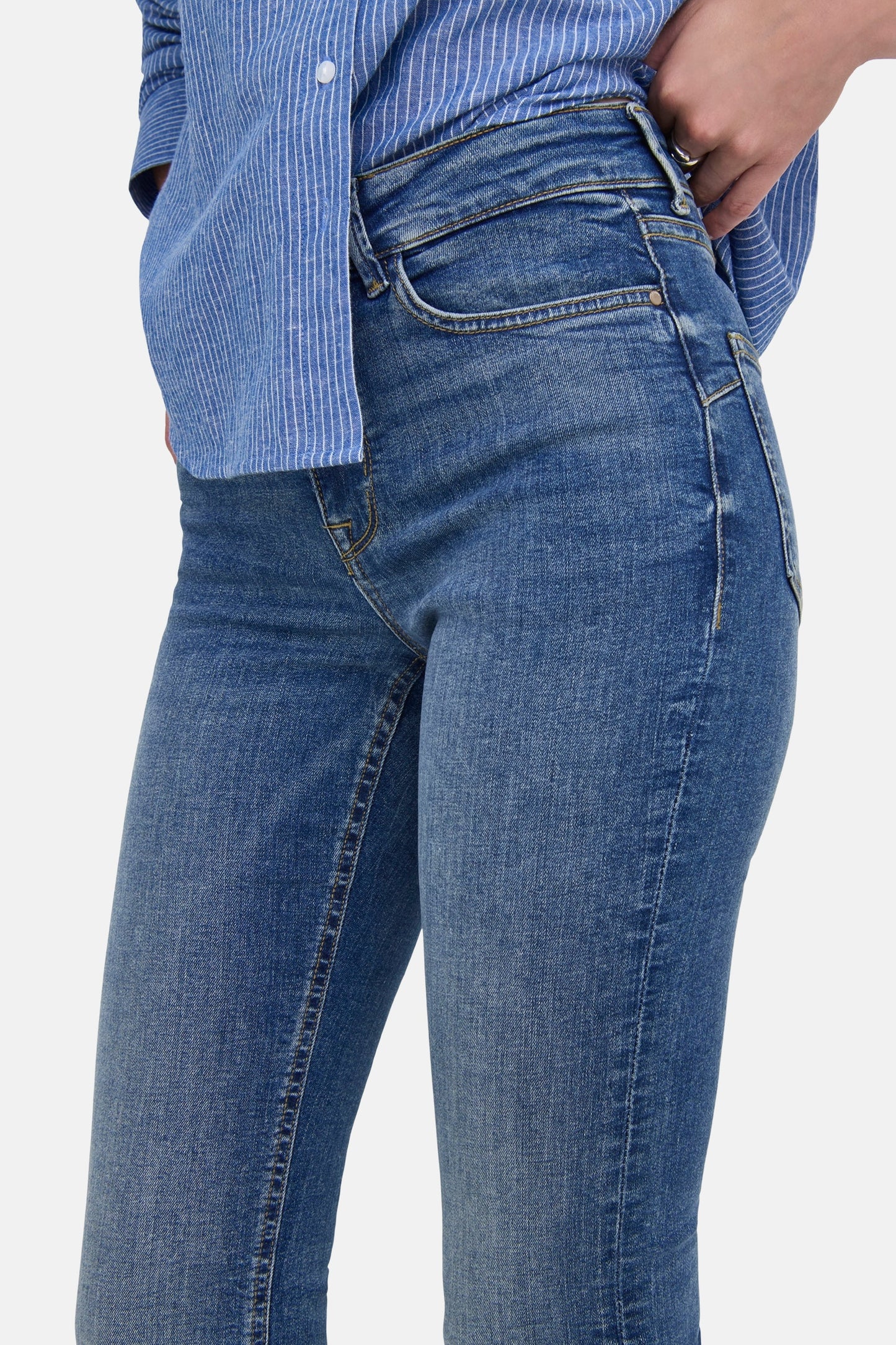 FINA - Light Blue Denim