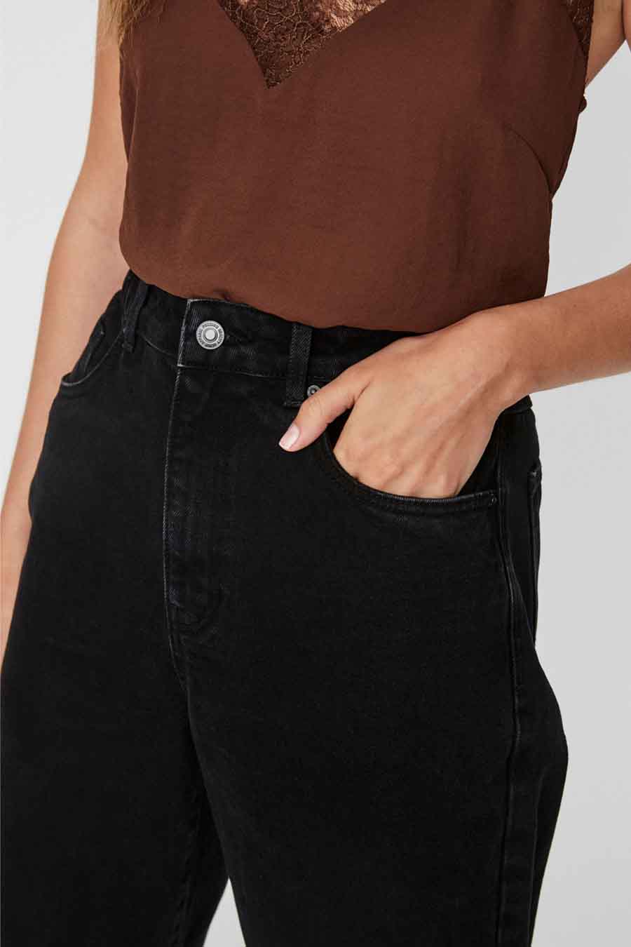 Black Wide-Leg Jeans