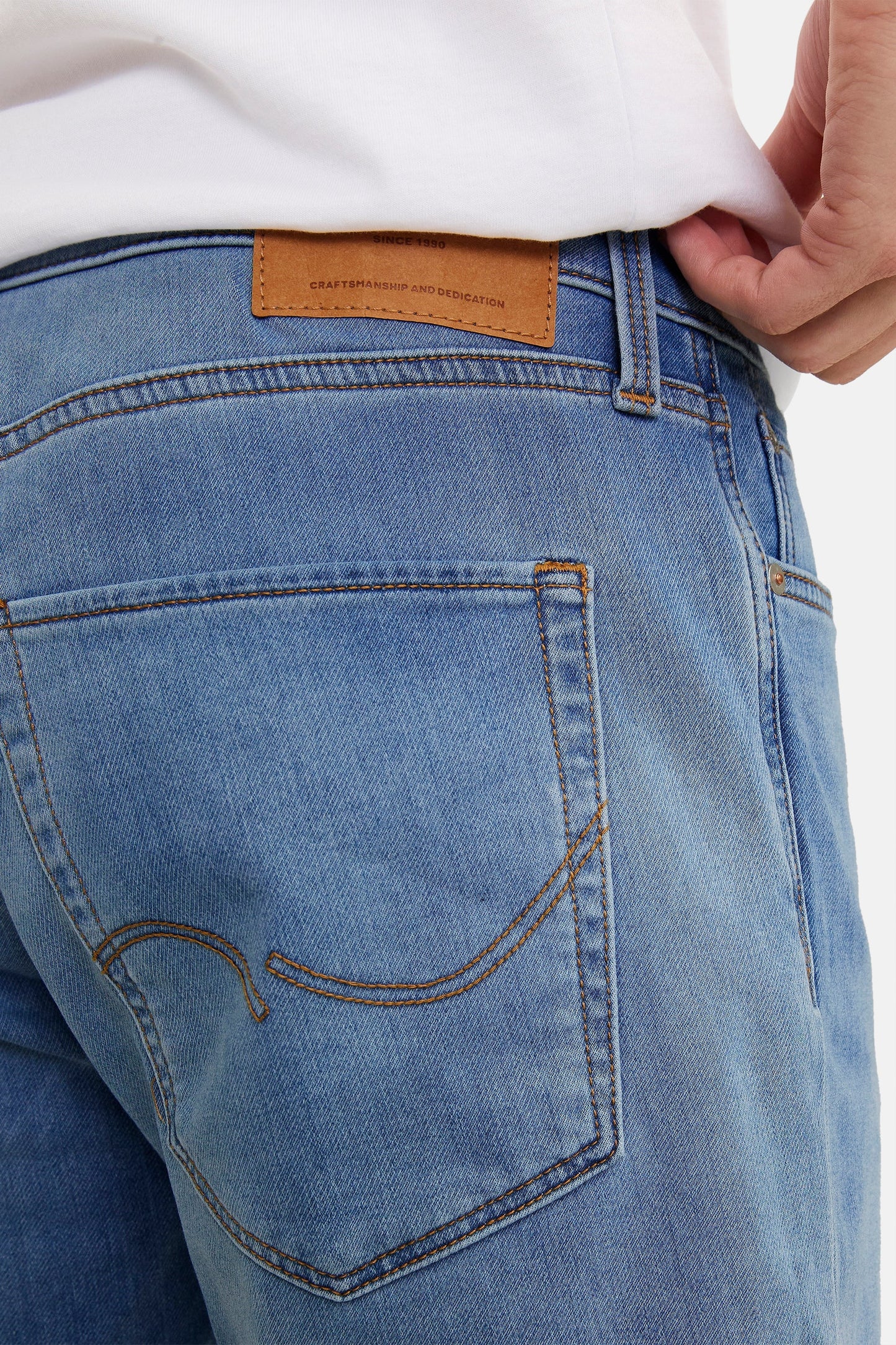 Korte Mid-Blauwe Denim