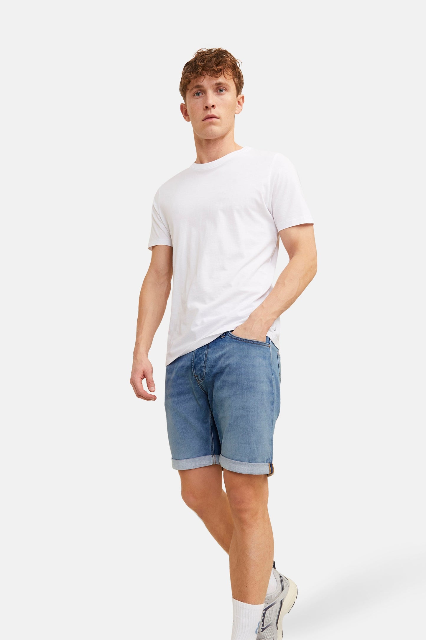Korte Mid-Blauwe Denim