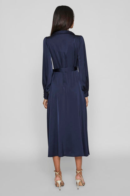 Lang Blauw Kleedje