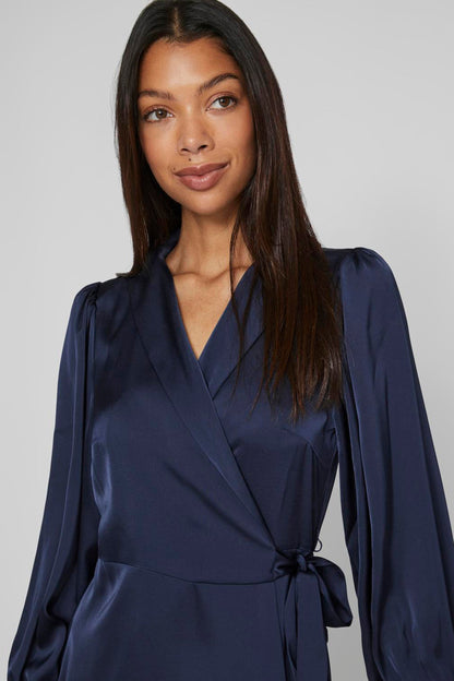 Lang Blauw Kleedje