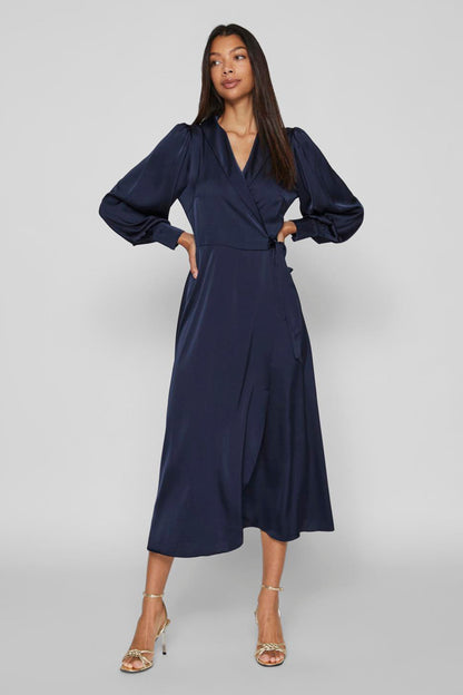 Lang Blauw Kleedje