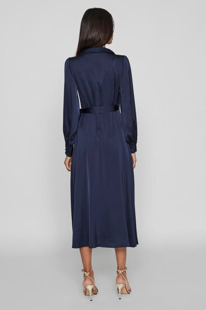 Lang Blauw Kleedje
