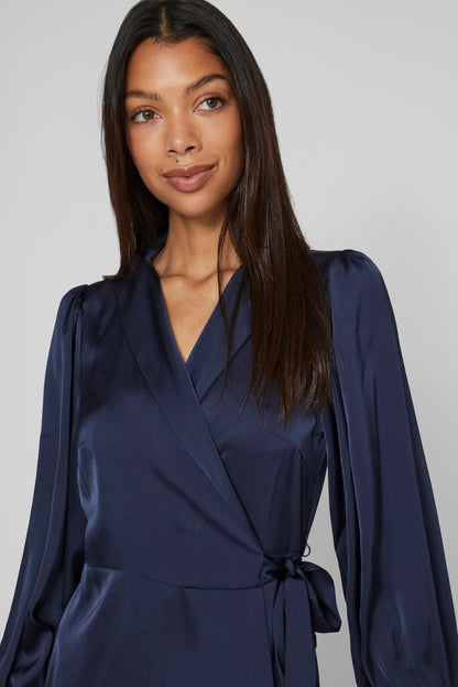 Lang Blauw Kleedje