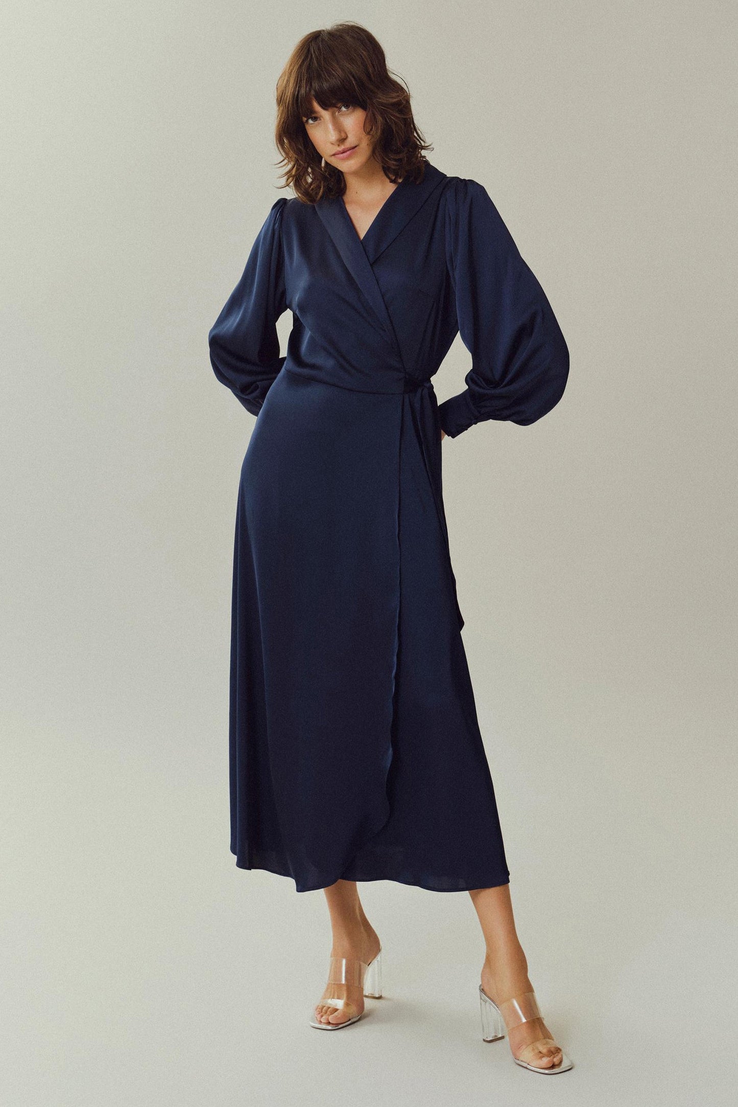Lang Blauw Kleedje
