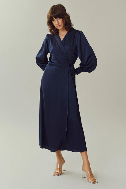 Lang Blauw Kleedje