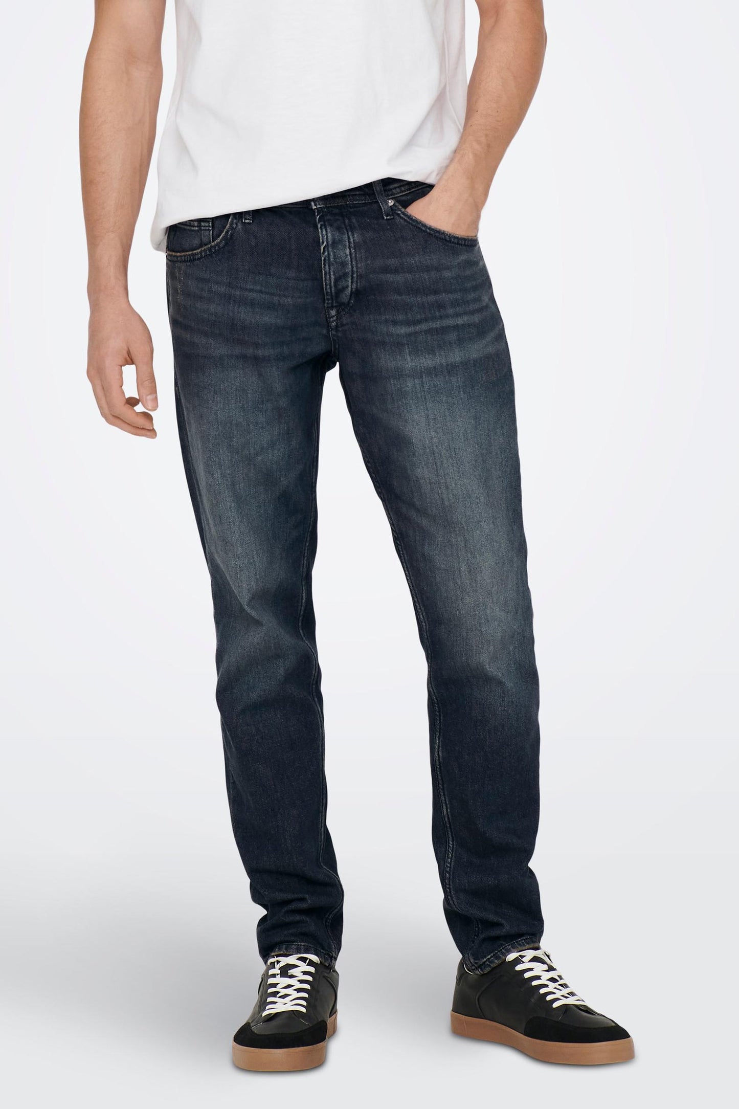 Tapered Jeans - Dark Gray Denim