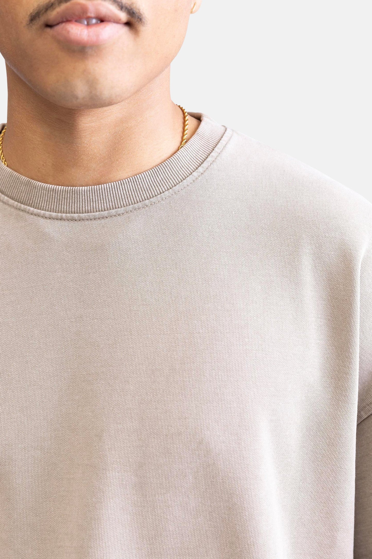 Ecru Ronde Hals Sweater - REDEFINED REBEL
