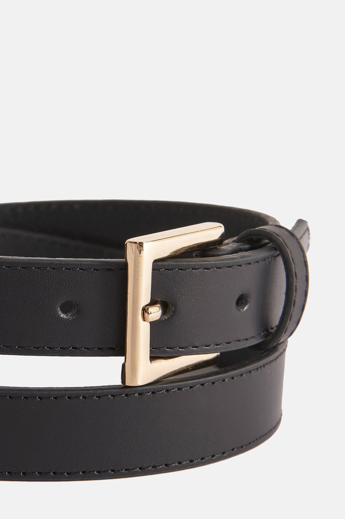 Riem - Zwart" can be rewritten as "Zwarte Riem" or "Black Belt.