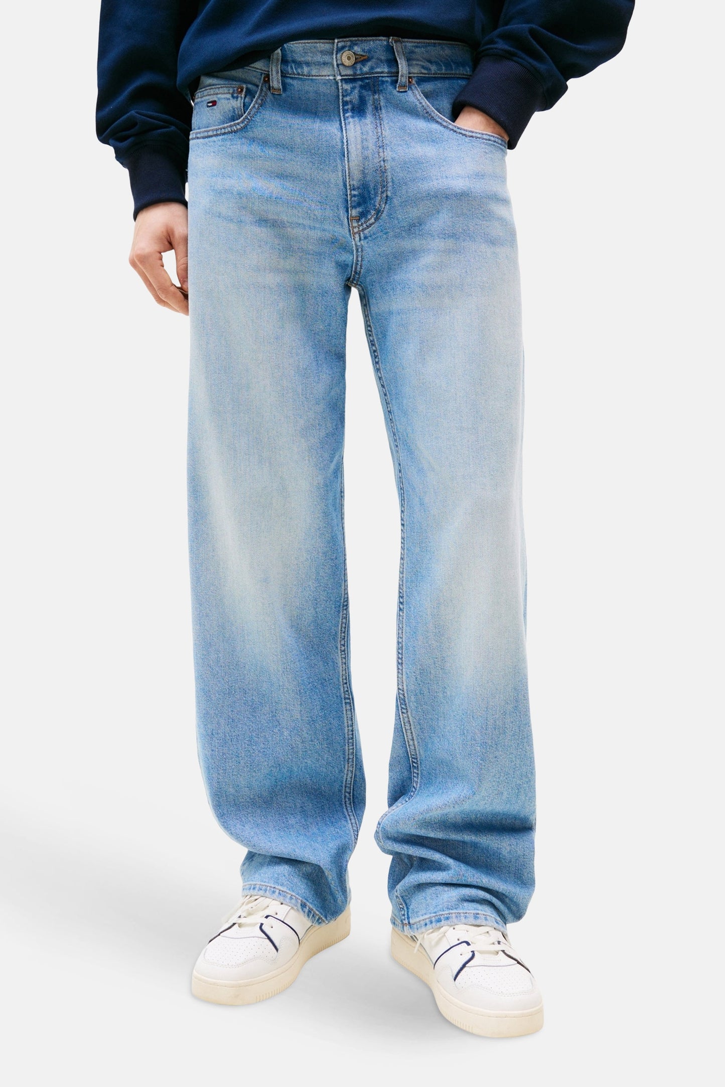 Strak gesneden lichtblauwe denim jeans - TOMMY JEANS