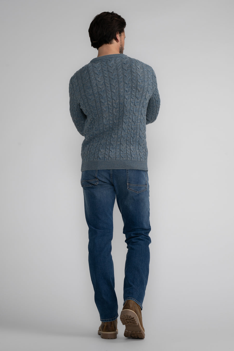 Blauwe trui met ronde hals