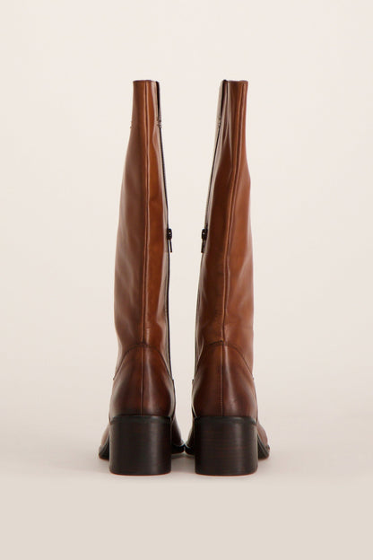 Bruine Schoenen