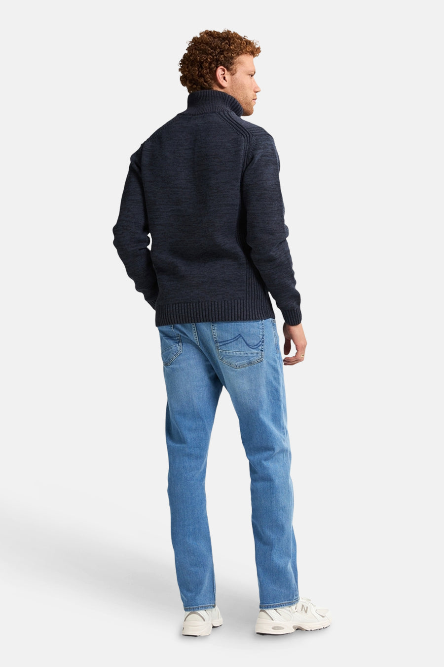 Blauwe trui met ronde hals