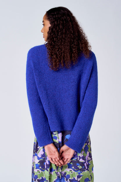 Blauwe trui met ronde hals